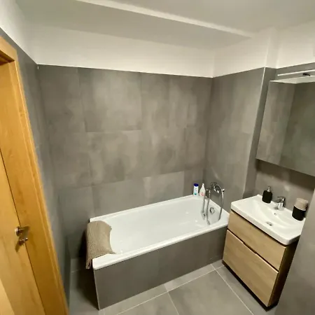 Poruba Garden View アパート